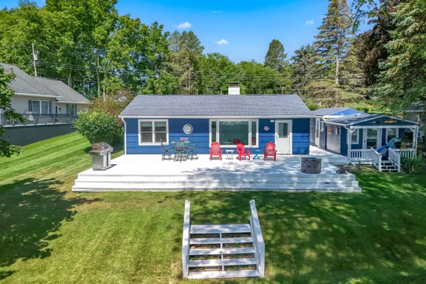 $559,900 | 181 Dons Drive, Quincy, MI 49082