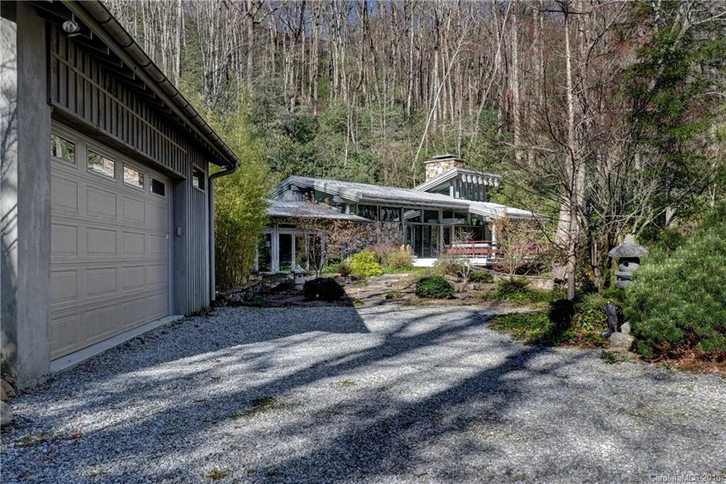 342 Timber Ridge Drive, Unit 38 Cashiers, NC 28717 - Photo 5 of 24 Gallery Image 5