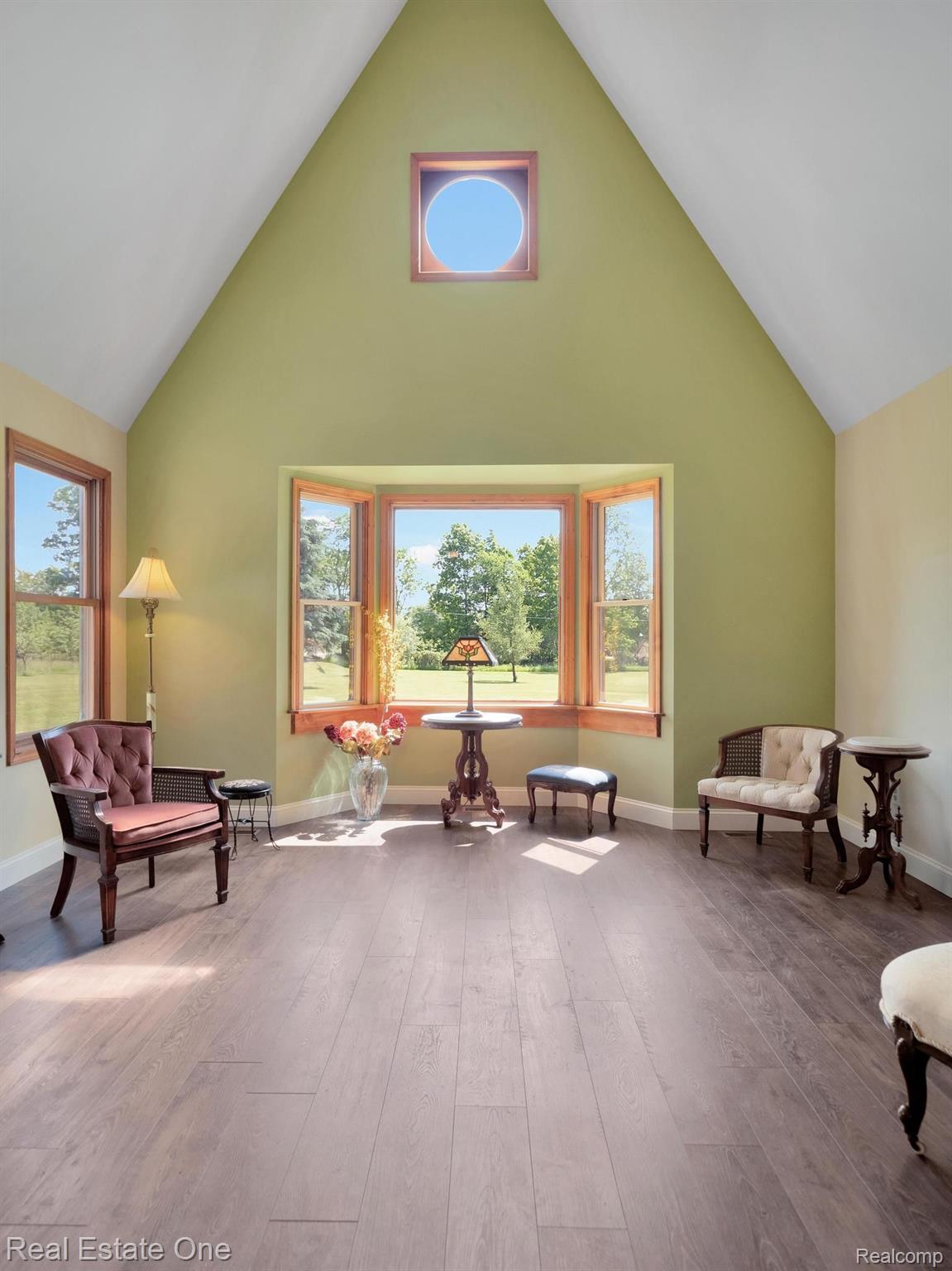 2700 Hadley Road Lapeer, MI 48446 - Photo 20 of 64 Dramatic high ceiling
