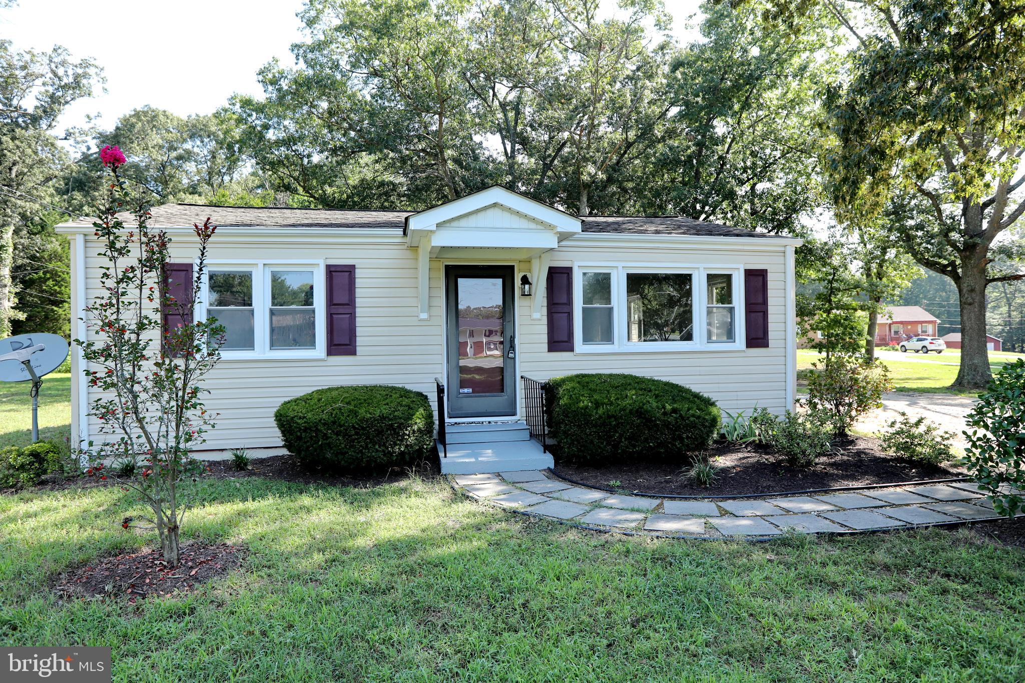 4984 Leonardtown Road Waldorf, MD 20601 - Photo 2 of 23 Charming rambler located on 3.45 acres