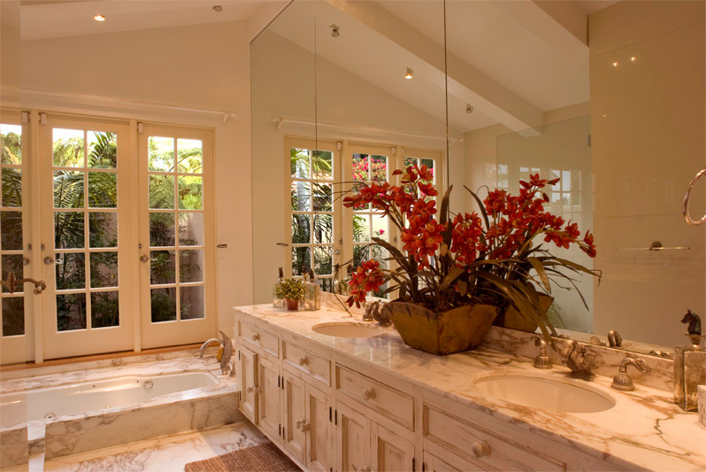 467 Lanai Road Montecito, CA 93108 - Photo 9 of 16 Master Bath
