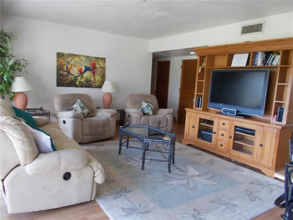 $130,000 | 543 Maple Leaf Court, Unit 543, Haines City, FL 33844