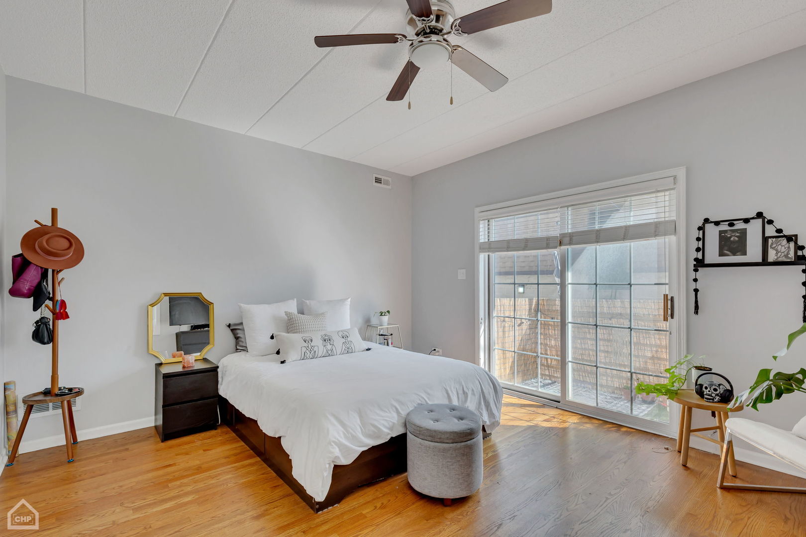 2701 West Hirsch Street, Unit 2 Chicago, IL 60622 - Photo 12 of 30