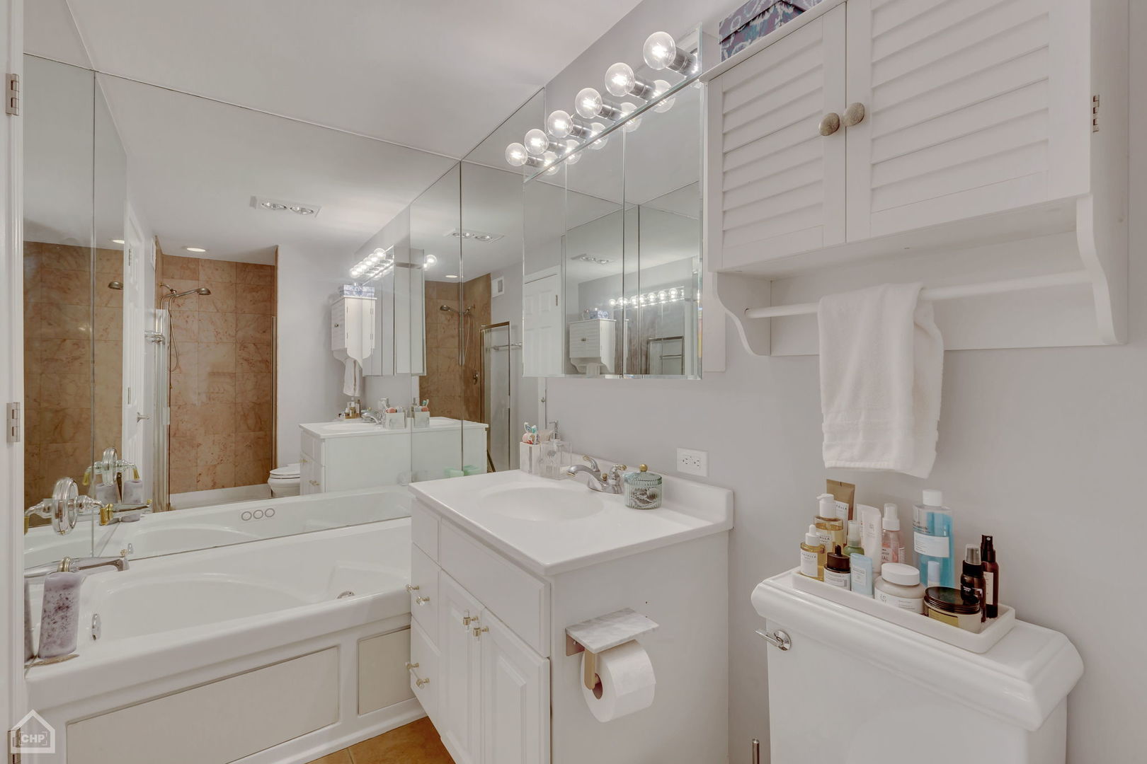 2701 West Hirsch Street, Unit 2 Chicago, IL 60622 - Photo 17 of 30