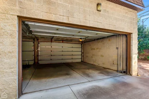 $430,000 | 2701 West Hirsch Street, Unit 2, Chicago, IL 60622