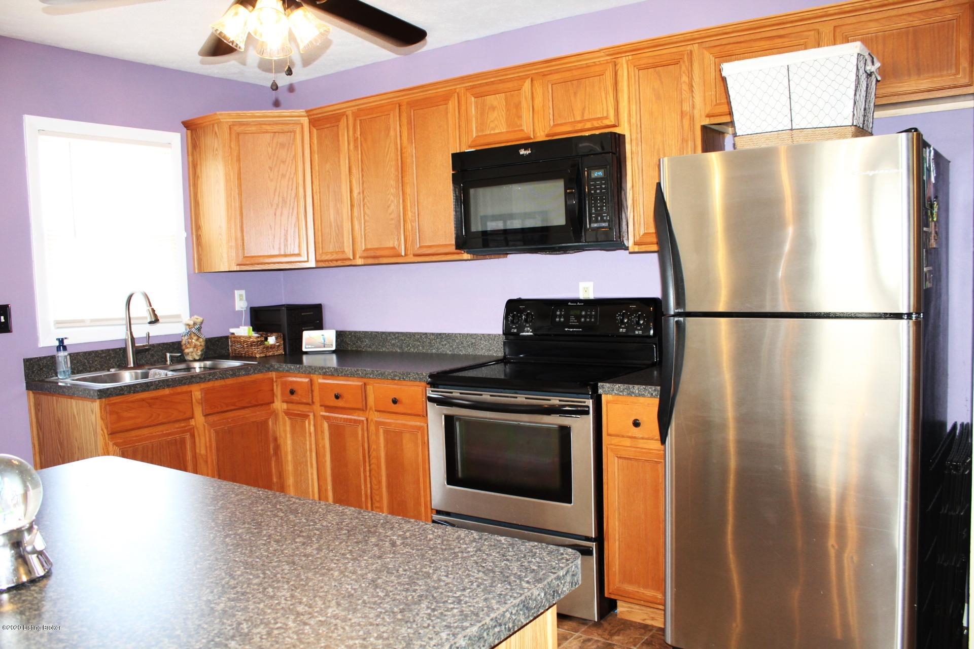 6706 Barbrook Road Louisville, KY 40258 - Photo 20 of 41 IMG_2037