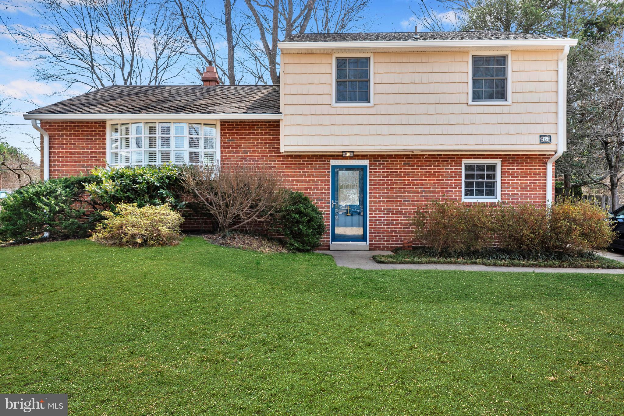 5 Spring Haven Court Severna Park, MD 21146 - Photo 1 of 35 a front view of a house with a garden