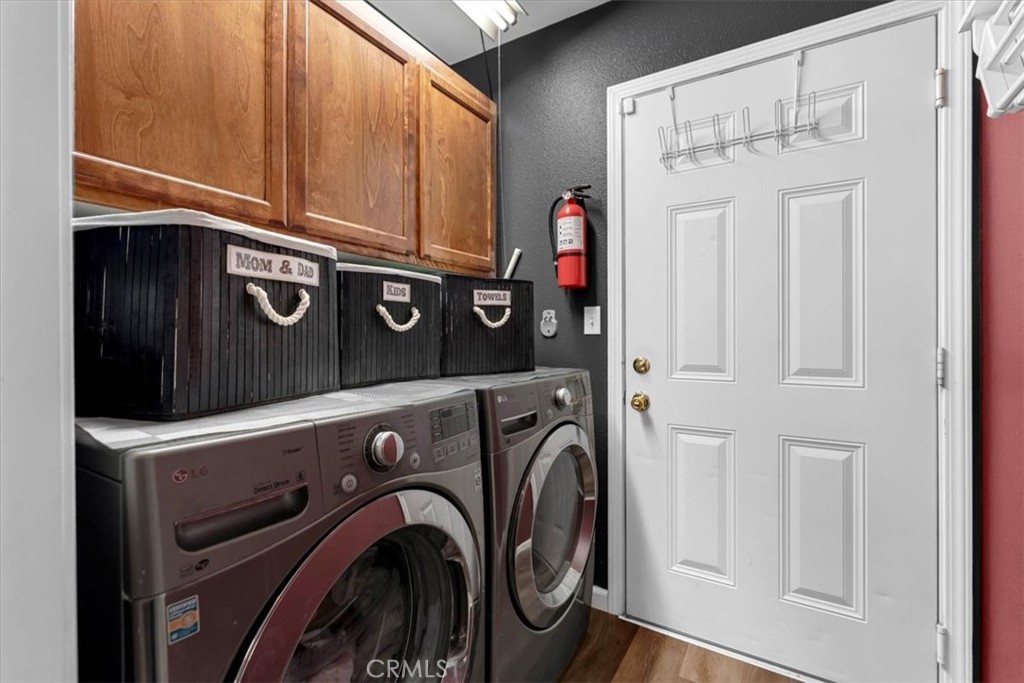 1465 Crosspoint Way Red Bluff, CA 96080 - Photo 28 of 58 Laundry Room