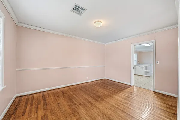 $2,400 | 4501 Willowbend Boulevard, Houston, TX 77035