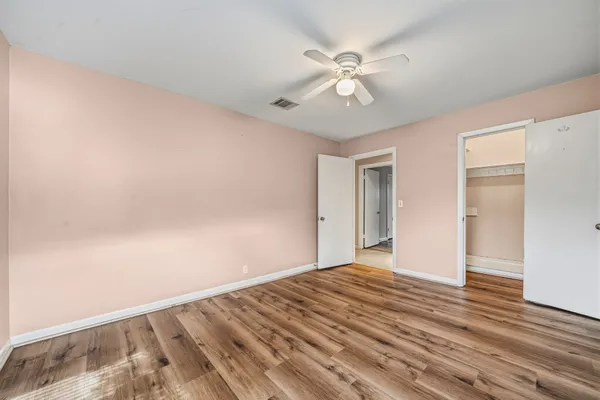 $2,400 | 4501 Willowbend Boulevard, Houston, TX 77035