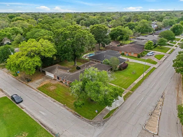 $2,200 | 4501 Willowbend Boulevard, Houston, TX 77035