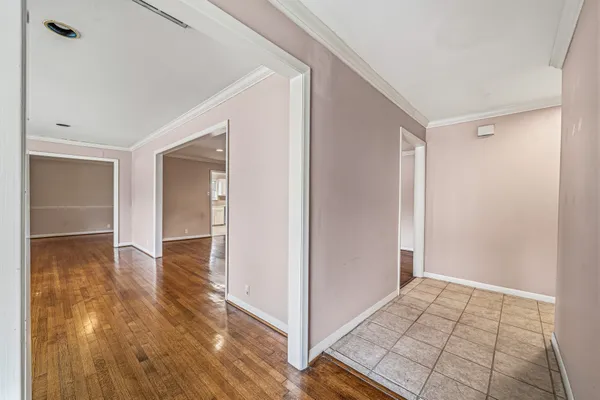 $2,400 | 4501 Willowbend Boulevard, Houston, TX 77035