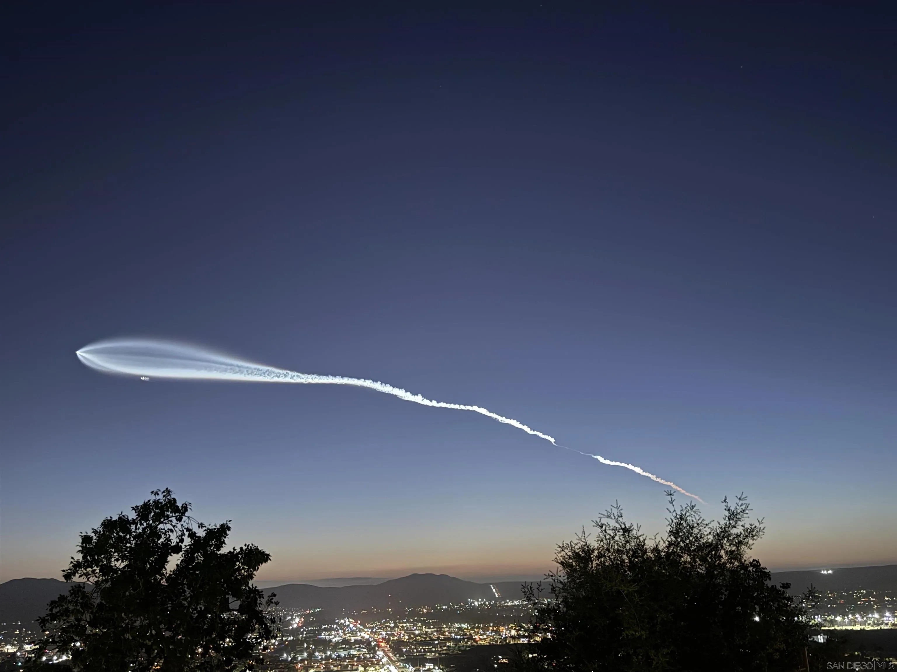 1412 Calabria Street Santee, CA 92071 - Photo 23 of 72 SpaceX Launch
