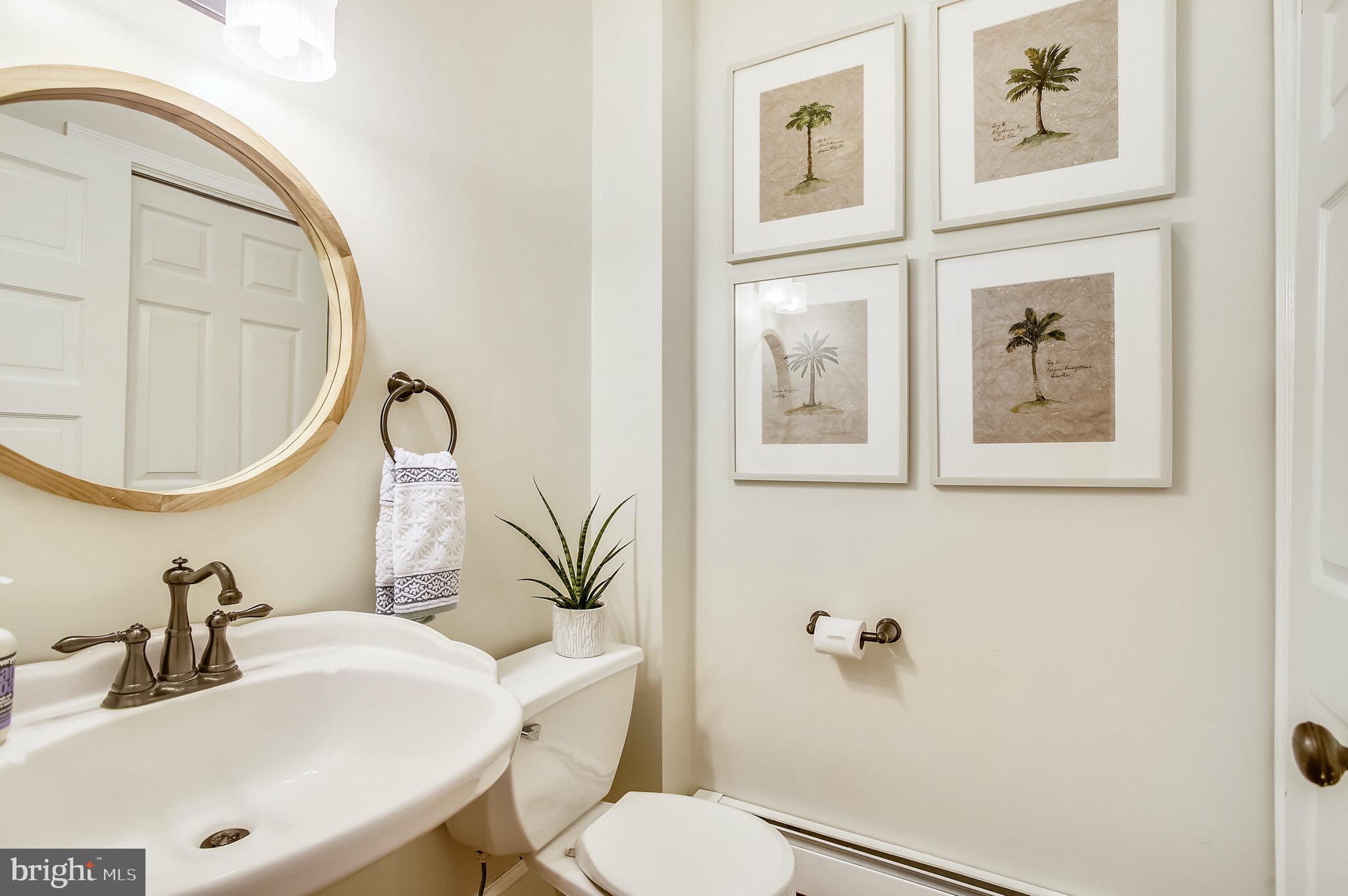 1512 Berwick Road Towson, MD 21204 - Photo 16 of 49 Powder room
