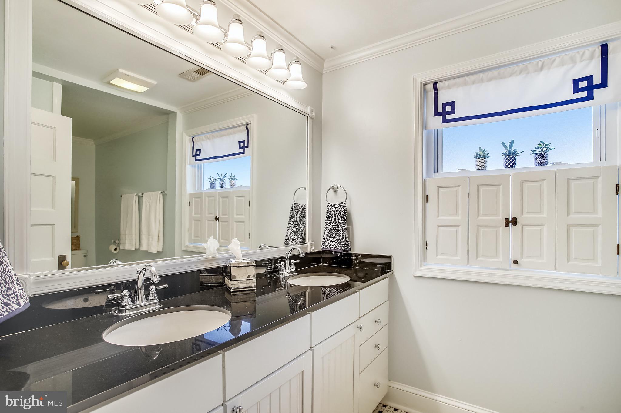 1512 Berwick Road Towson, MD 21204 - Photo 25 of 49 Primary Owner's Bath
