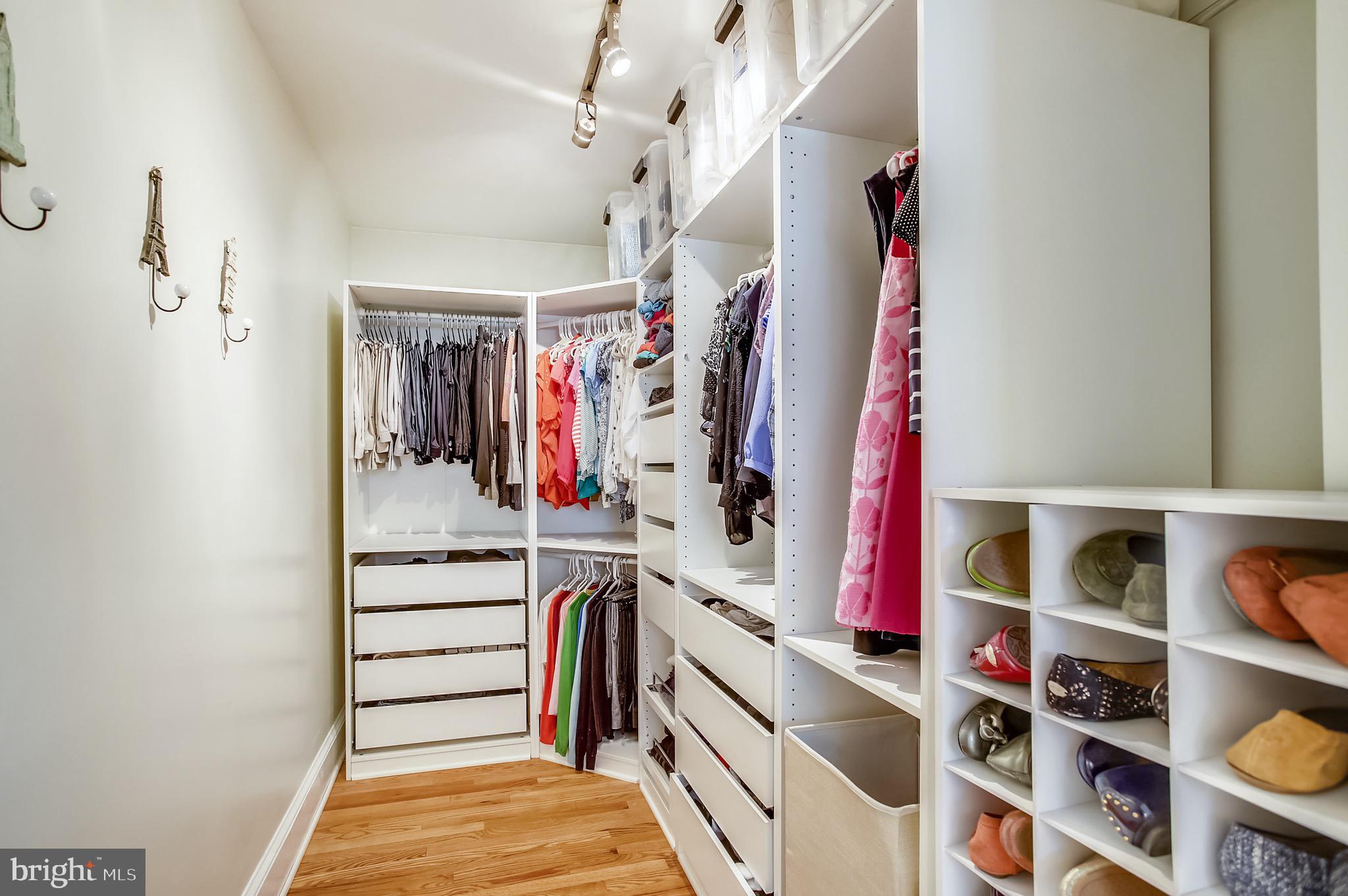 1512 Berwick Road Towson, MD 21204 - Photo 30 of 49 Primary walk in closet