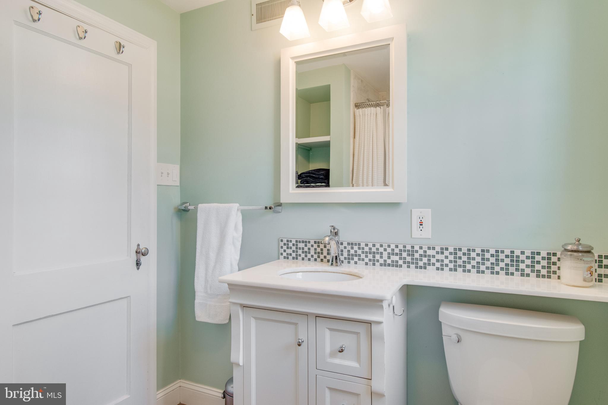 2 Tanglewood Road Catonsville, MD 21228 - Photo 21 of 33 Fresh and Clean