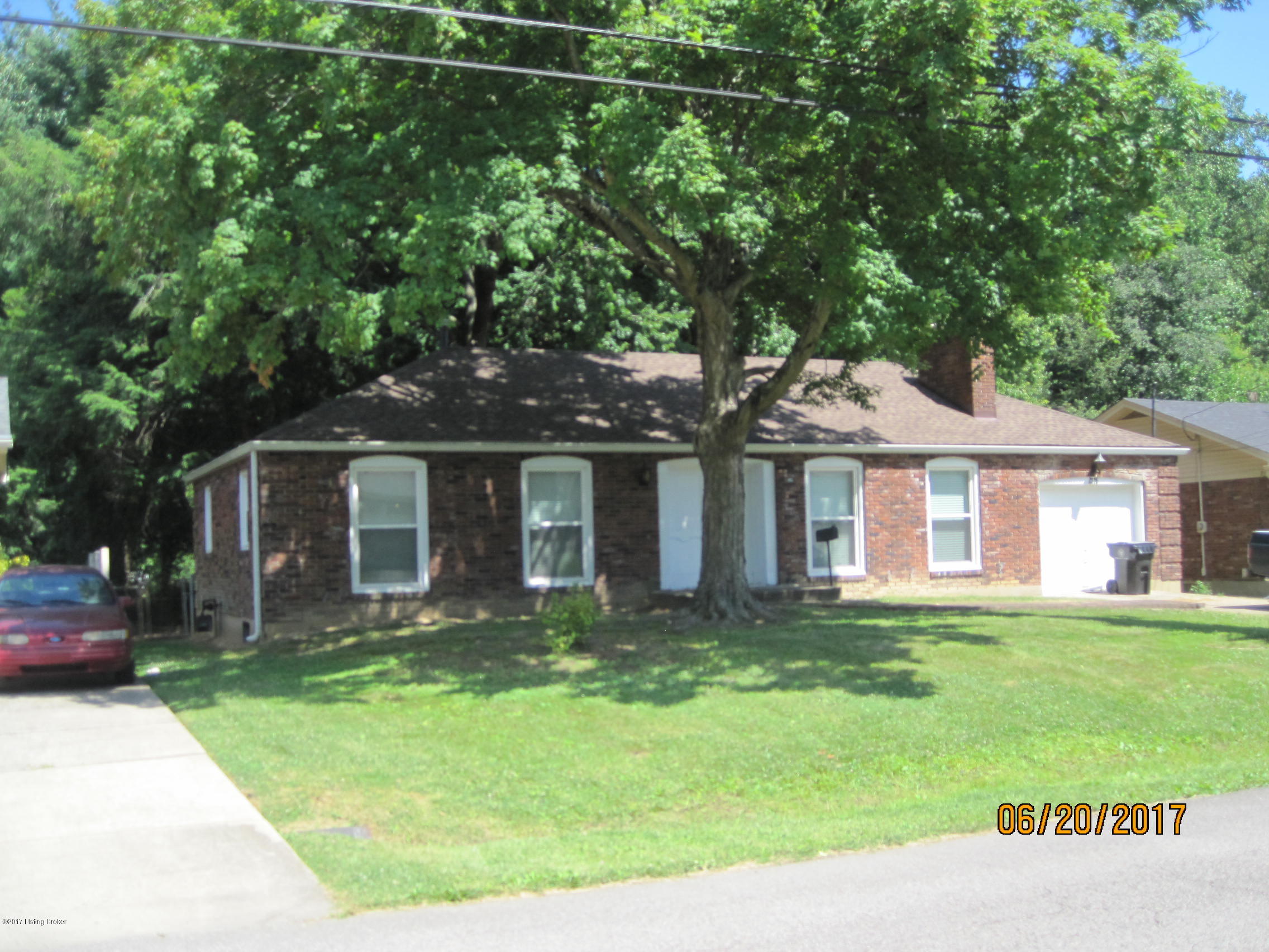 7325 Paiute Road Louisville, KY 40214 - Photo 2 of 20 IMG_2545
