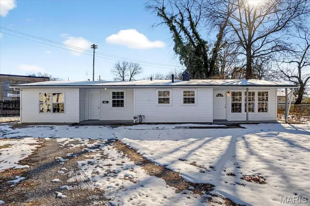 $99,900 | 300 St Kevin Street, Cahokia, IL 62206