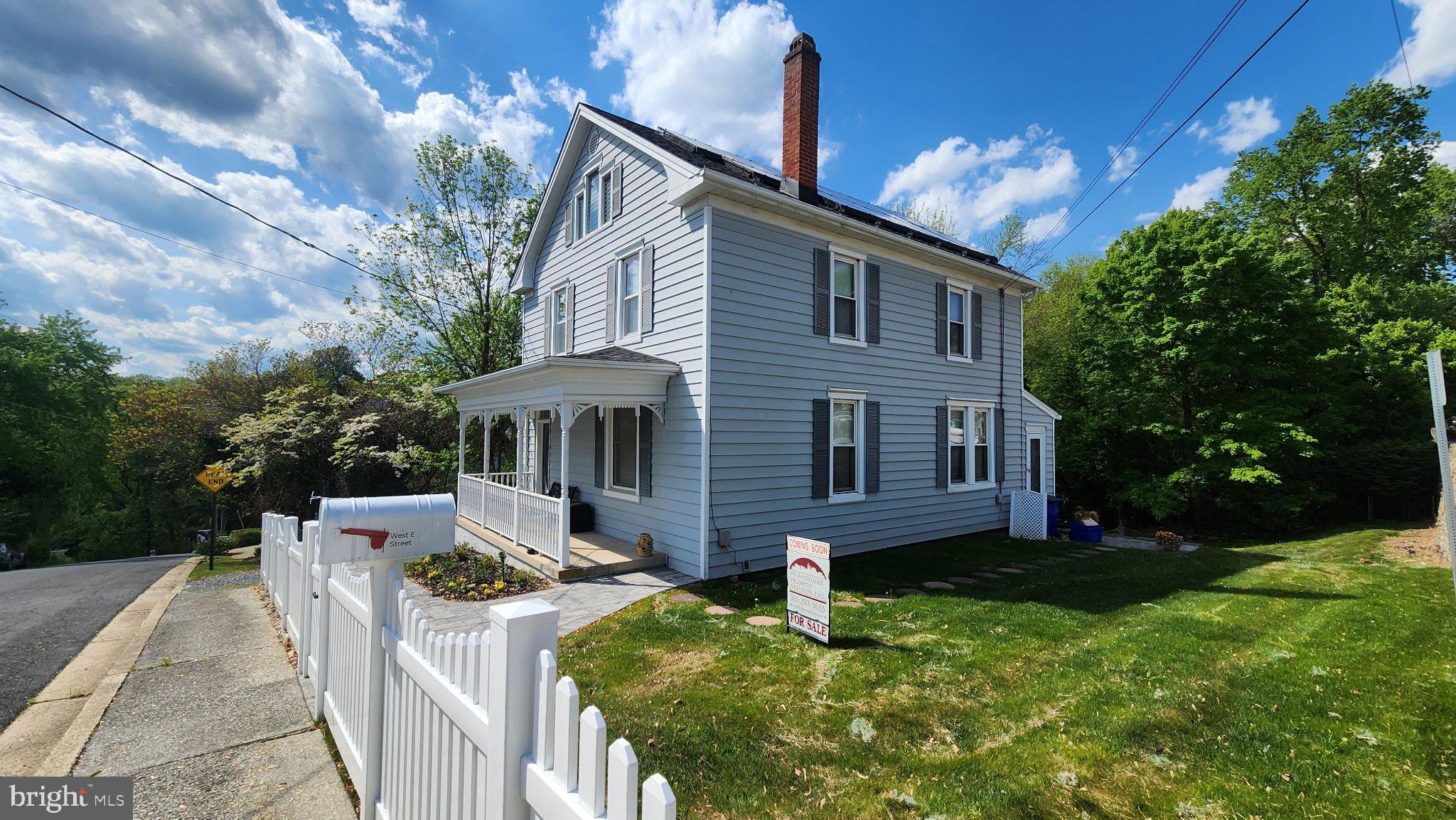 1 West E Street Brunswick, MD 21716 - Photo 3 of 7 Charming home with inviting porch.