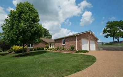 3468 Thompson Road Springfield, TN 37172 - Photo 2 of 20 2 Car Attached Garage