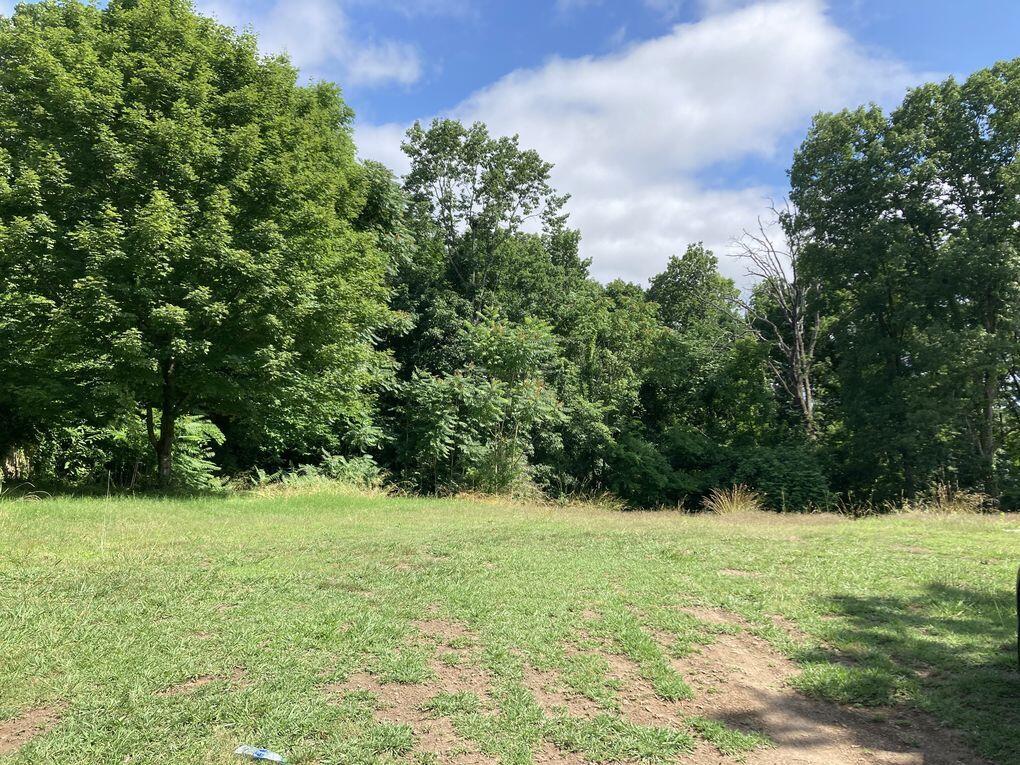 3829 Hamill Road Hixson, TN 37343 - Photo 1 of 2 98a4641da71ed16ddee6449ca333571fl-b39149