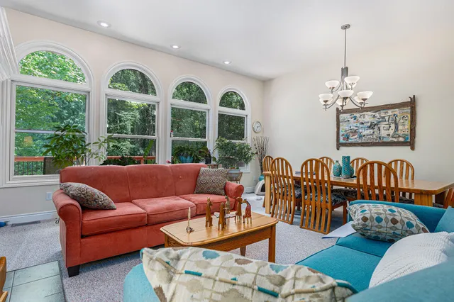 $675,000 | 7721 5th Street, Mattawan, MI 49071