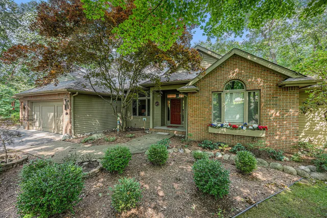 $675,000 | 7721 5th Street, Mattawan, MI 49071