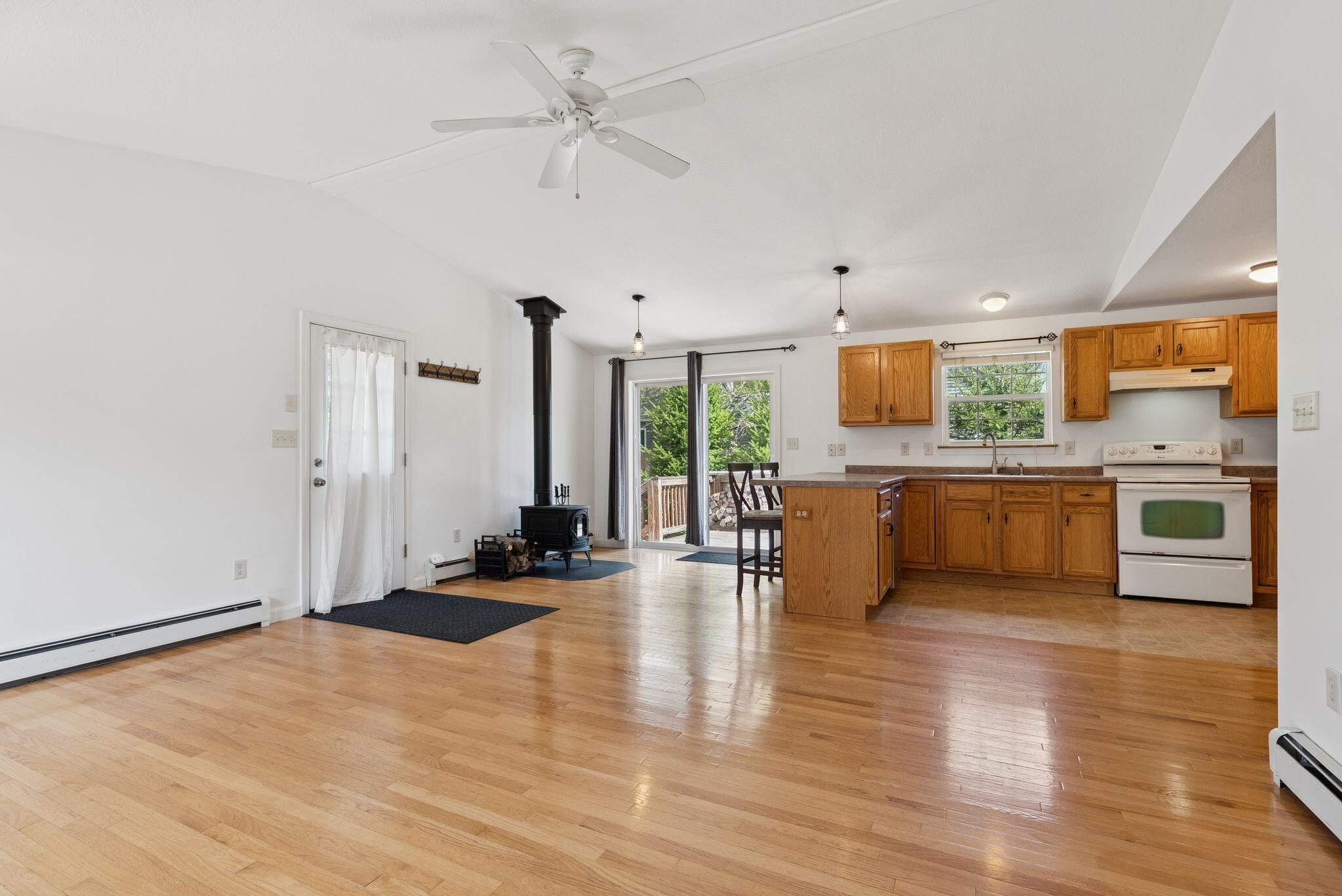 81 Ruby Lane Portland, ME 04103 - Photo 4 of 33 16_DSC08762