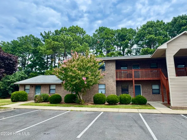 $775 | 710 Patton Circle, Unit 6, Winterville, NC 28590