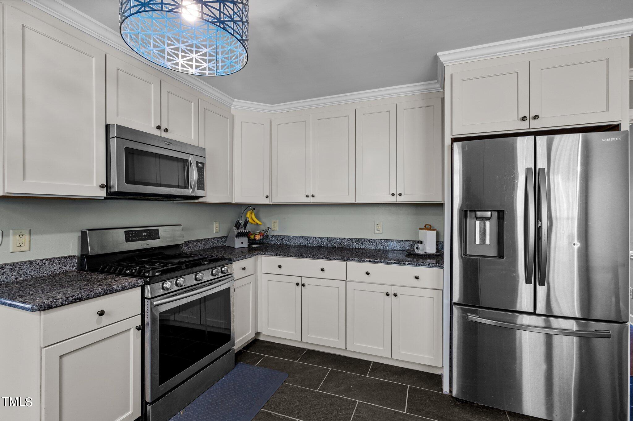 12700 Raven Ridge Road Raleigh, NC 27614 - Photo 4 of 45 4