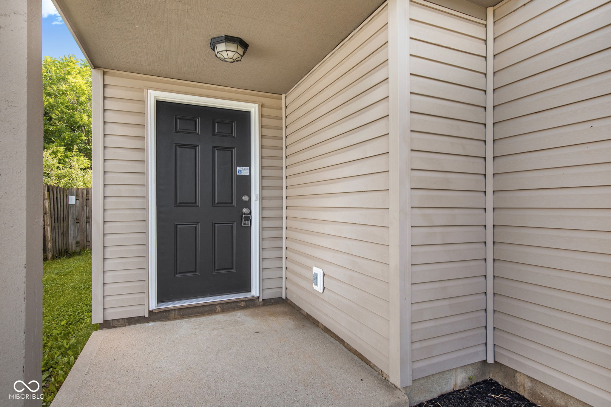 7502 Redcliff Road Indianapolis, IN 46256 - Photo 5 of 41 Gallery Image 5