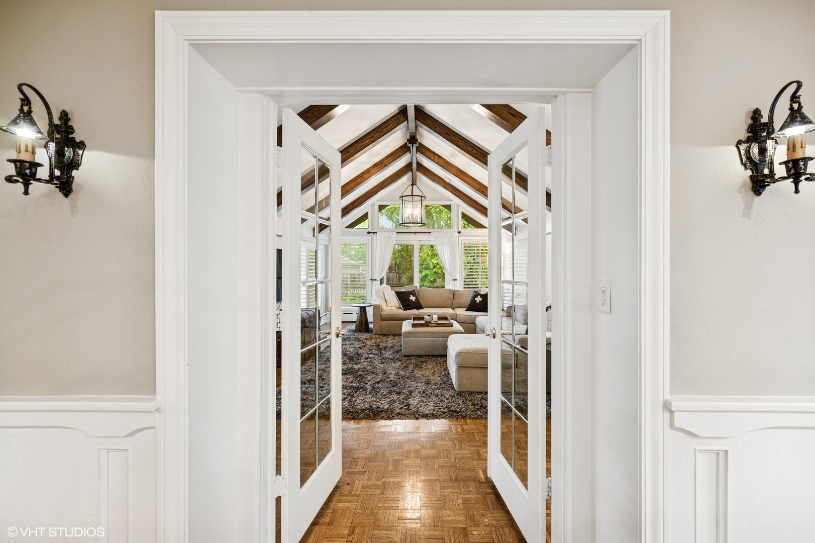 1487 Tower Road Winnetka, IL 60093 - Photo 24 of 45 a view of living room with washer and dryer