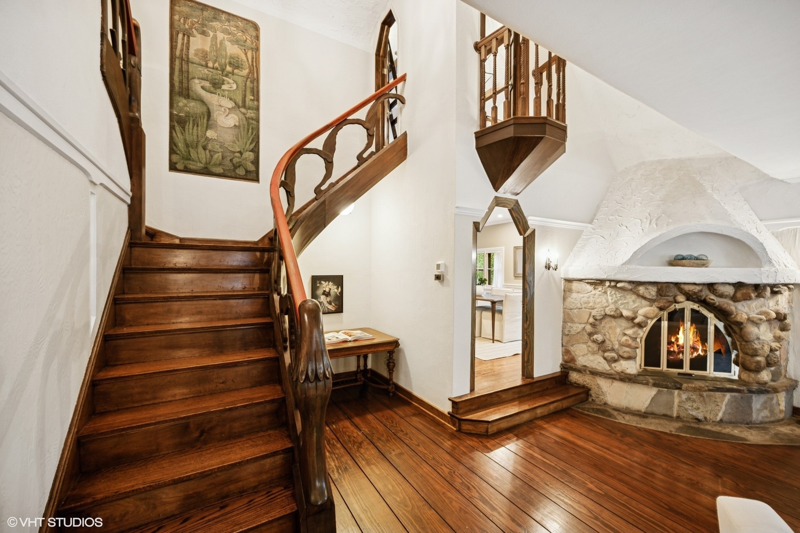 1487 Tower Road Winnetka, IL 60093 - Photo 7 of 45 a view of entryway with a front door