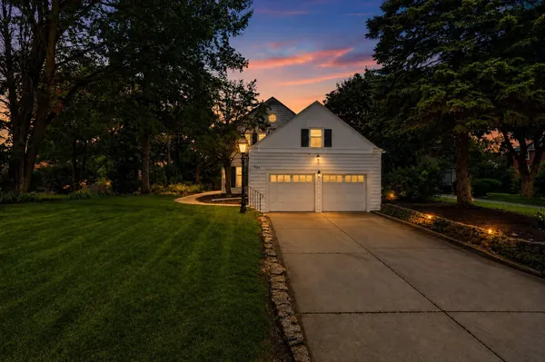 $233,000 | 724 Reynolds Street, Rockford, IL 61103