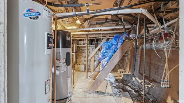 $246,400 | 1511 Highway 930, New Haven, IN 46774