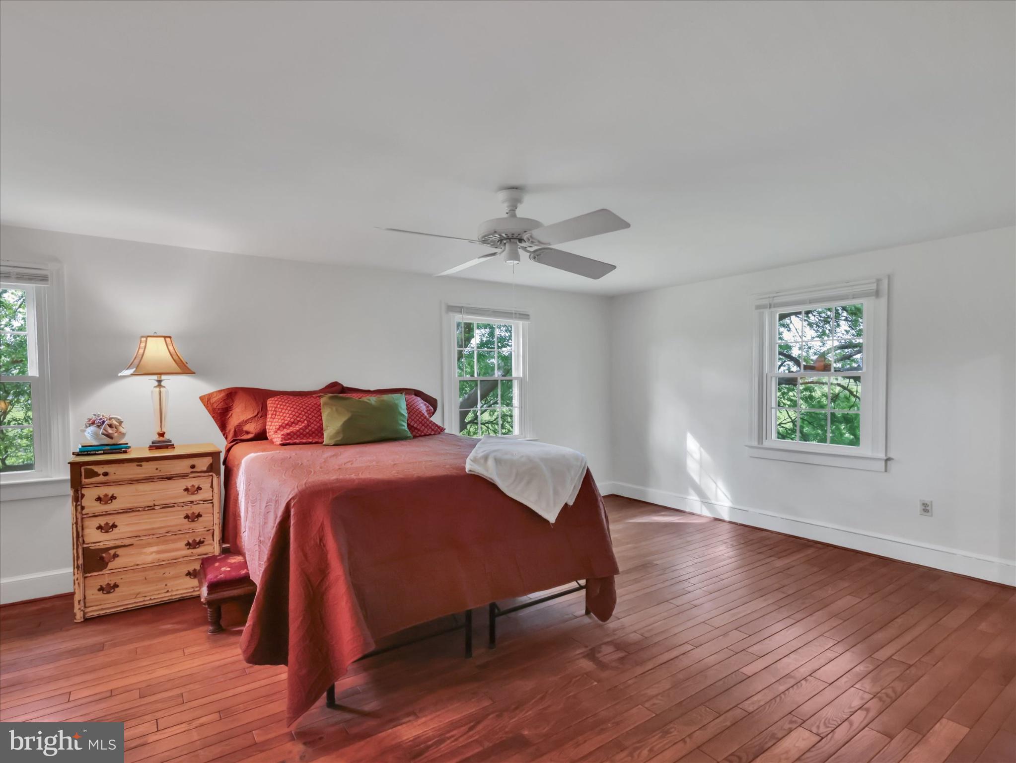 19255 Telegraph Springs Road Purcellville, VA 20132 - Photo 32 of 107 Bright and airy bedroom retreat.