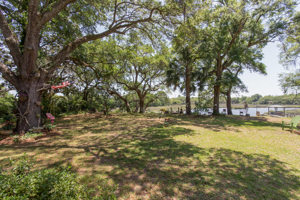 1758 Oak Point Road Charleston, SC 29412 - Photo 30 of 33 ck1805102-1032