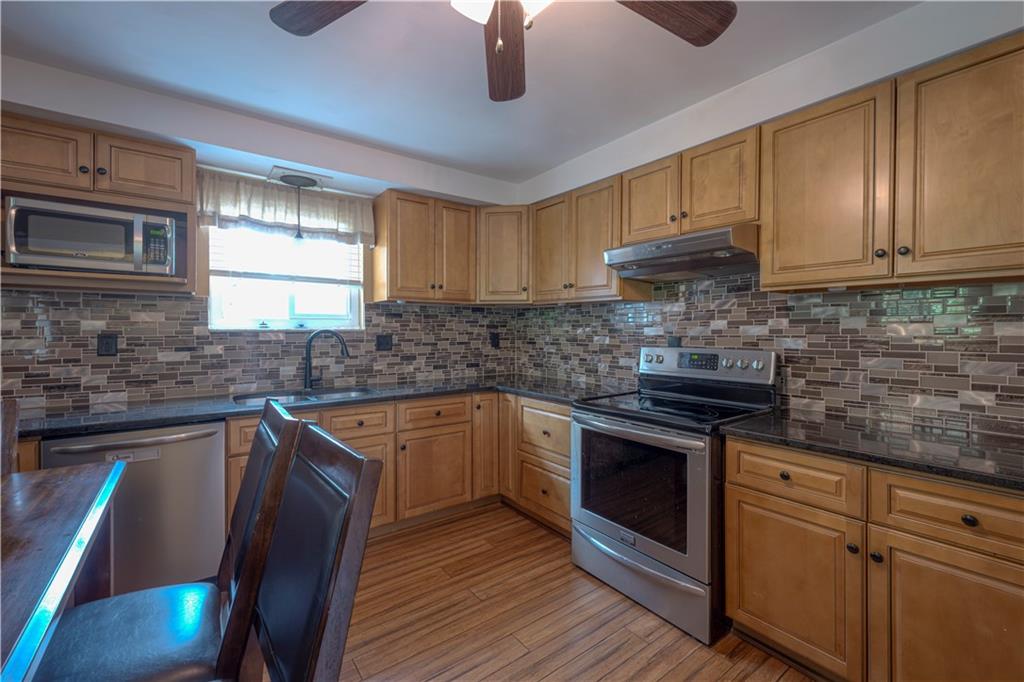 327 Beech Road Pittsburgh, PA 15239 - Photo 12 of 48