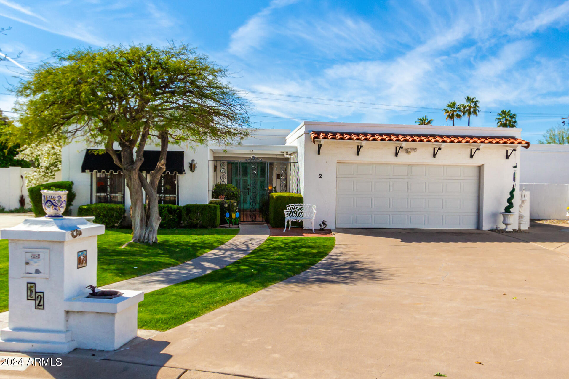 2 East Calavar Road Phoenix, AZ 85022 - Photo 4 of 71 0004-04-Calavar