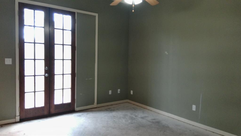 110 Pawnee Trail Gainesville, TX 76240 - Photo 8 of 10 Bedroom