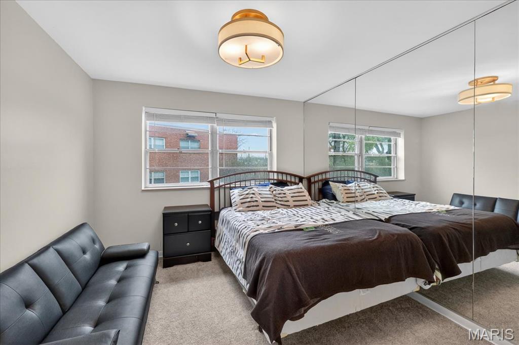 2 Delcrest Court, Unit 102 St. Louis, MO 63124 - Photo 11 of 16