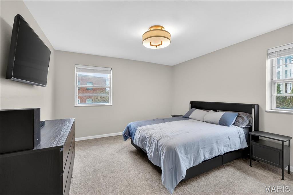 2 Delcrest Court, Unit 102 St. Louis, MO 63124 - Photo 14 of 16