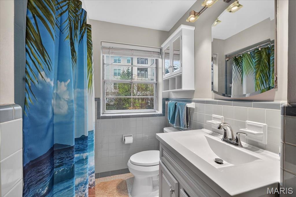 2 Delcrest Court, Unit 102 St. Louis, MO 63124 - Photo 15 of 16