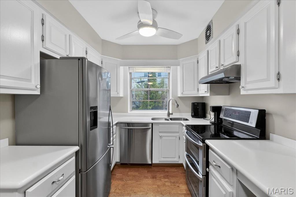 2 Delcrest Court, Unit 102 St. Louis, MO 63124 - Photo 9 of 16