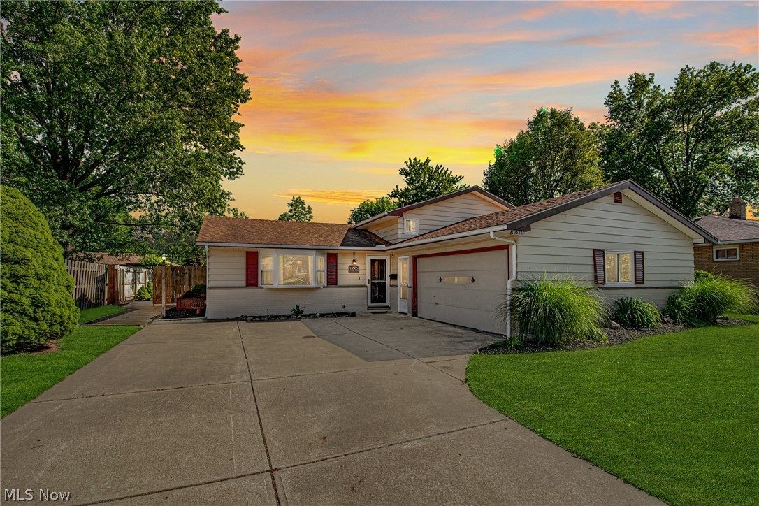 13585 Sheldon Road Cleveland, OH 44130 - Photo 1 of 25 Gallery Image 1