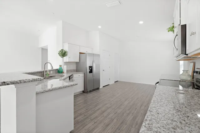 $329,900 | 146 Old Canoe Lane, Freeport, FL 32439