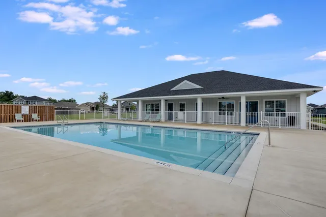 $329,900 | 146 Old Canoe Lane, Freeport, FL 32439