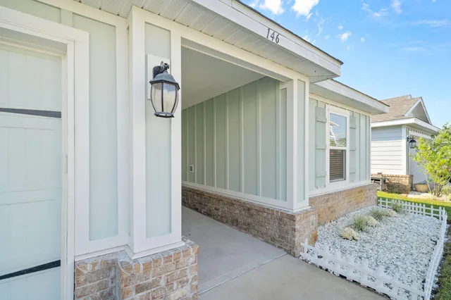 a view of a house with porch