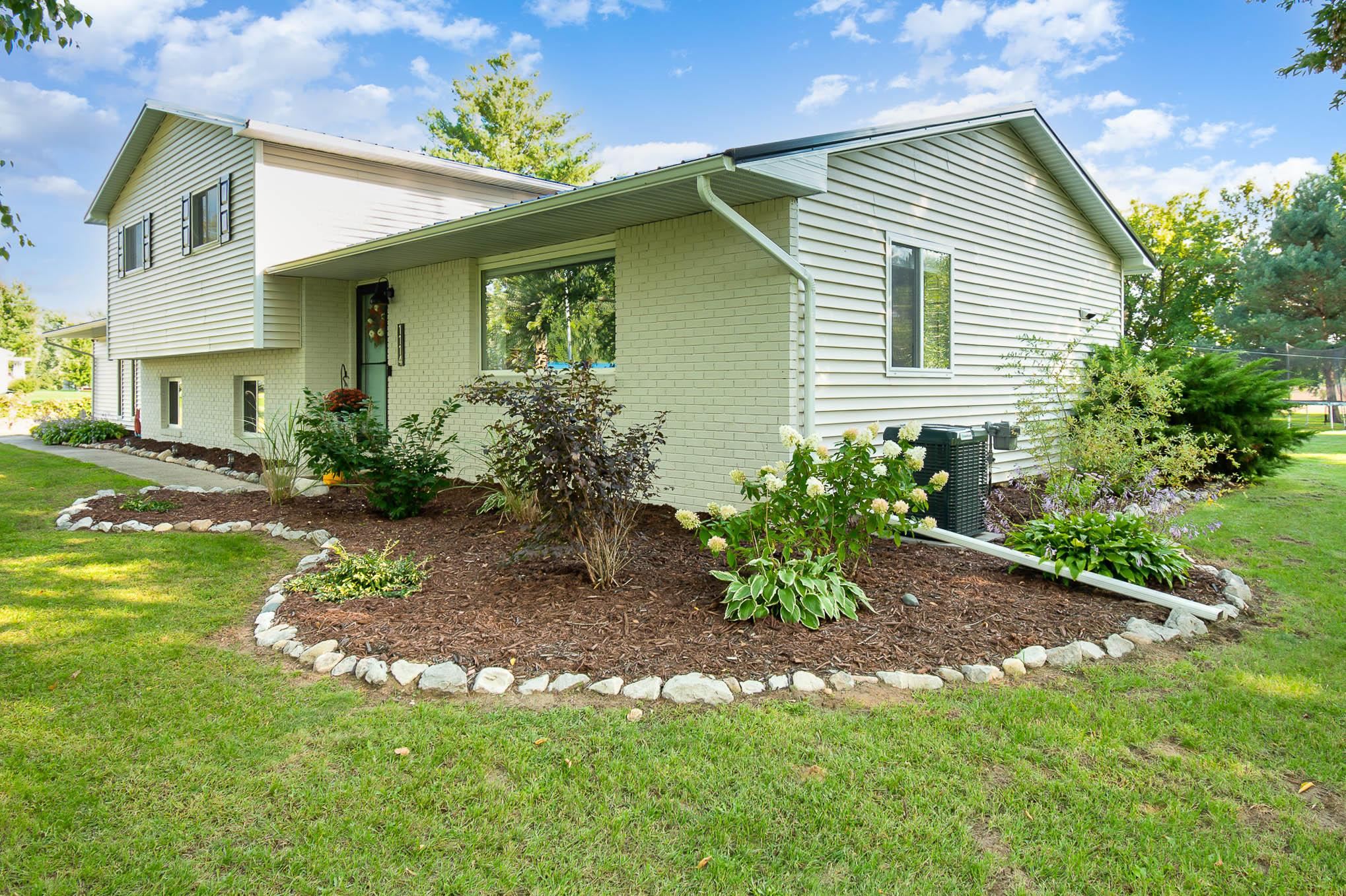 1114 Wetters Road Kawkawlin, MI 48631 - Photo 26 of 30